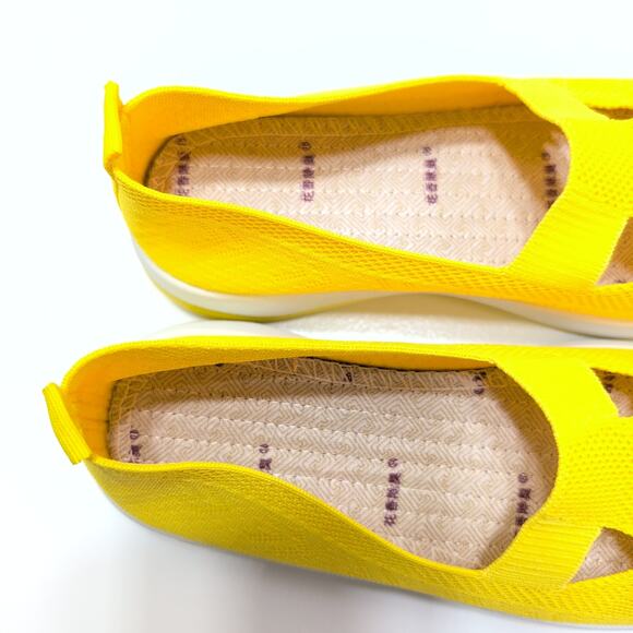 Flyknit Comfort Slip On Walking Shoes New In Package Women's 11 Yellow/White - Picture 6 of 8